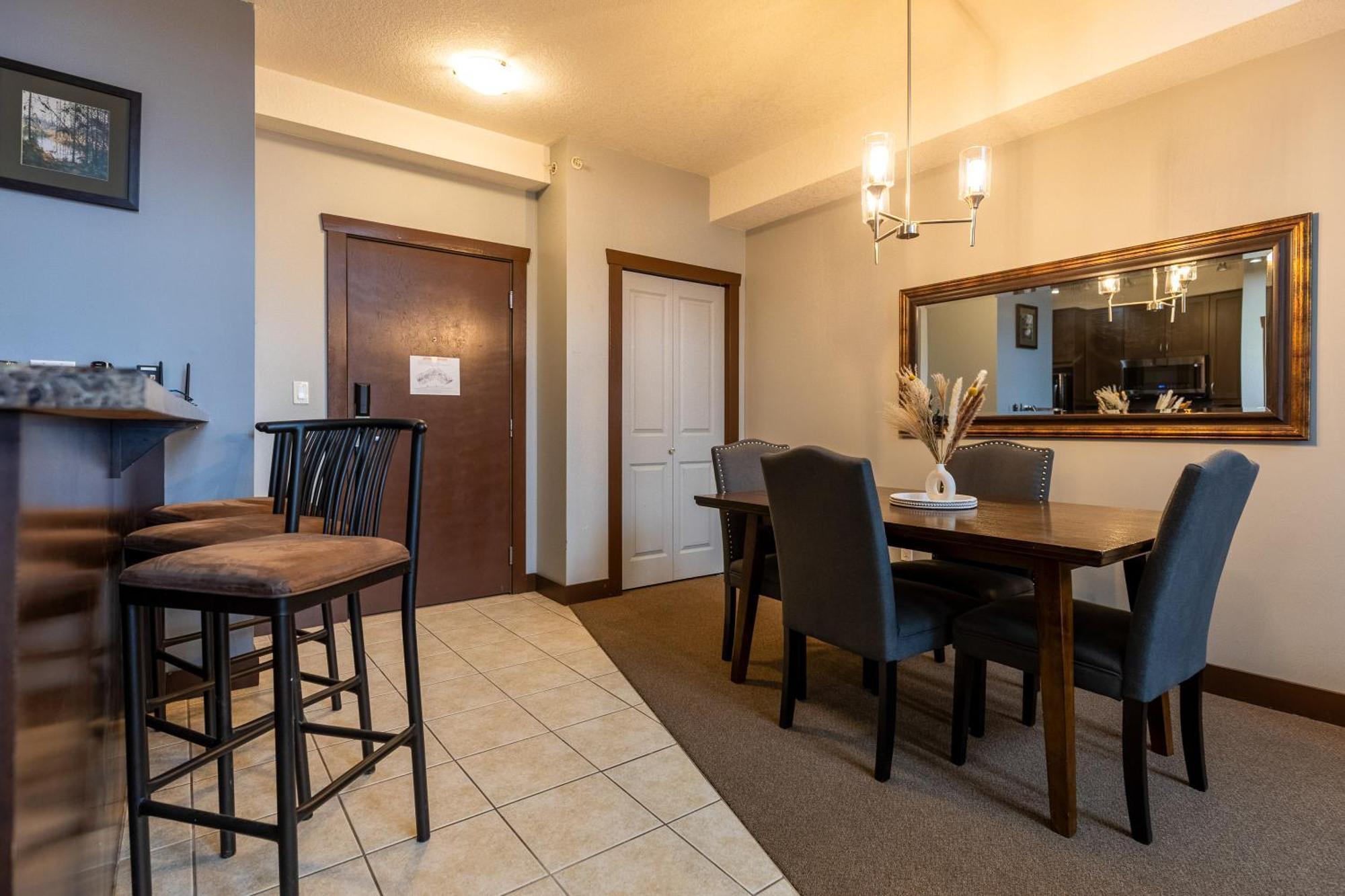 Silver Rock Condominiums By Fernie Central Reservations Eksteriør billede